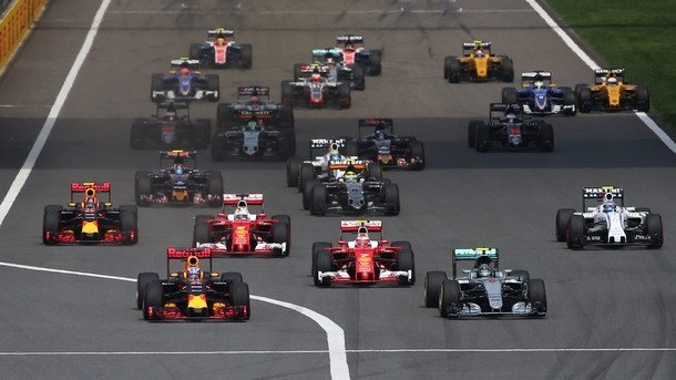 Формула 1 за първи път ще започне в Бахрейн