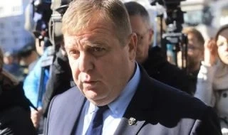 Каракачанов: От консултациите при президента нямаше никакъв смисъл