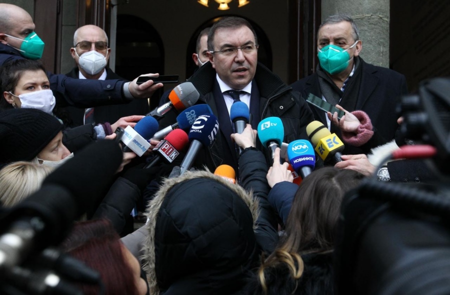 Ангелов: Обмисляме промяна на мерките от началото на февруари