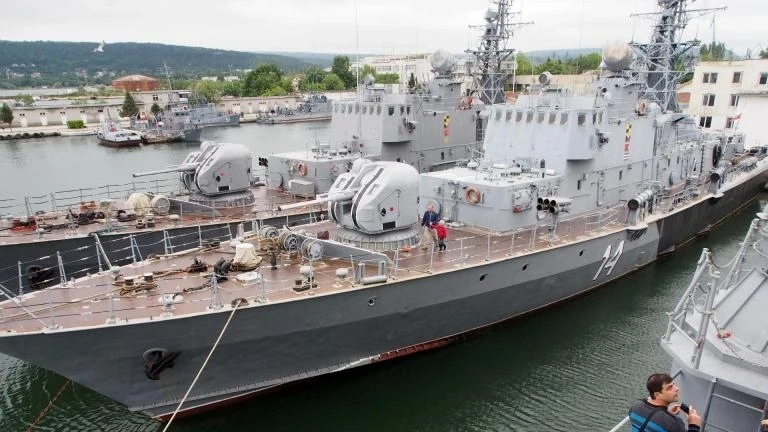 България отделя близо 1 млрд. лева за два нови военни кораба