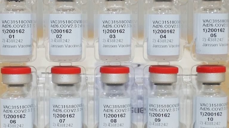 Ваксината в една доза на Джонсън енд Джонсън е ефективна и безопасна