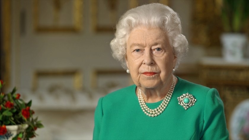 Кралица Елизабет призова хората да помислят за другите и да се ваксинират