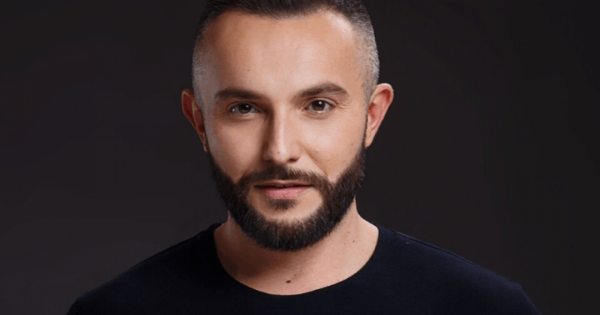 Македонският представител за Евровизия Васил Гарванлиев който вече провокира обществеността