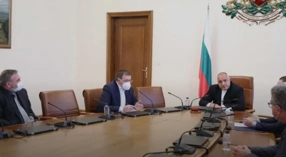 Пандемията е под контрол, чакаме 2 млн. дози от ваксината Джонсън и Джонсън (ВИДЕО)