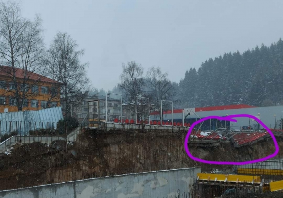 Пропадна игрището в Доспат след хвалбите на Борисов