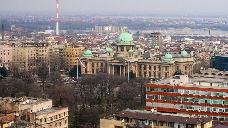 Сърбия предлага безплатни ваксини срещу COVID-19 за чужденци