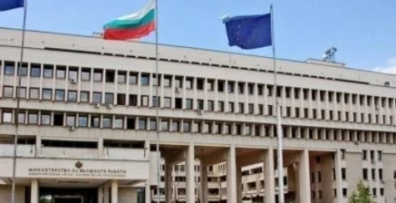 Външно вика временно управляващия посолството на С. Македония за кампания срещу България