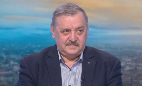 Проф. Кантарджиев: Намираме се в плато, до седмица очакваме спад на заболелите