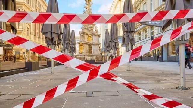 Австрия затвори магазини и ресторанти