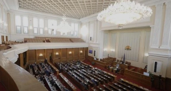 Новите 240 депутати полагат клетва (НА ЖИВО)