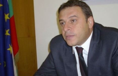 Спецпрокуратурата разследва екскмета на Благоевград Камбитов за минерална вода отведена срещу общински пари до частен хотел