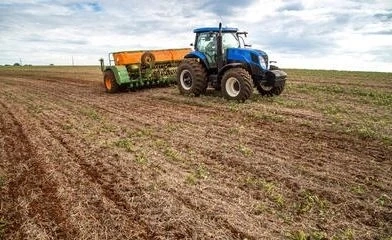Засяха 70 000 дка с пролетни култури в Добричко