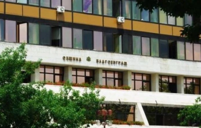 Кметът на Благоевград реже помощите за децата. Андон Тодоров не дава