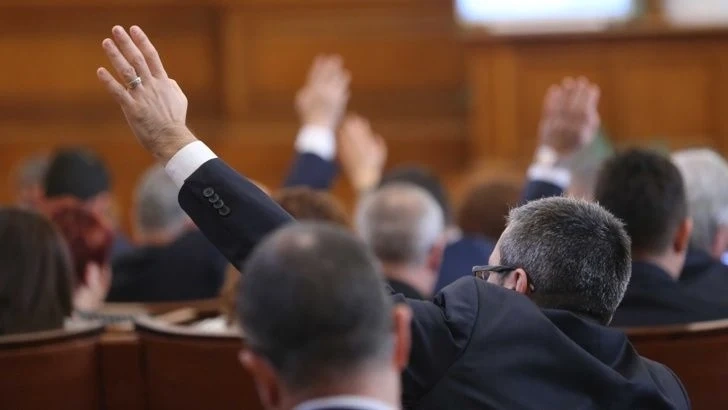 Пропадна орязването на партийната субсидия до 1 лев на глас