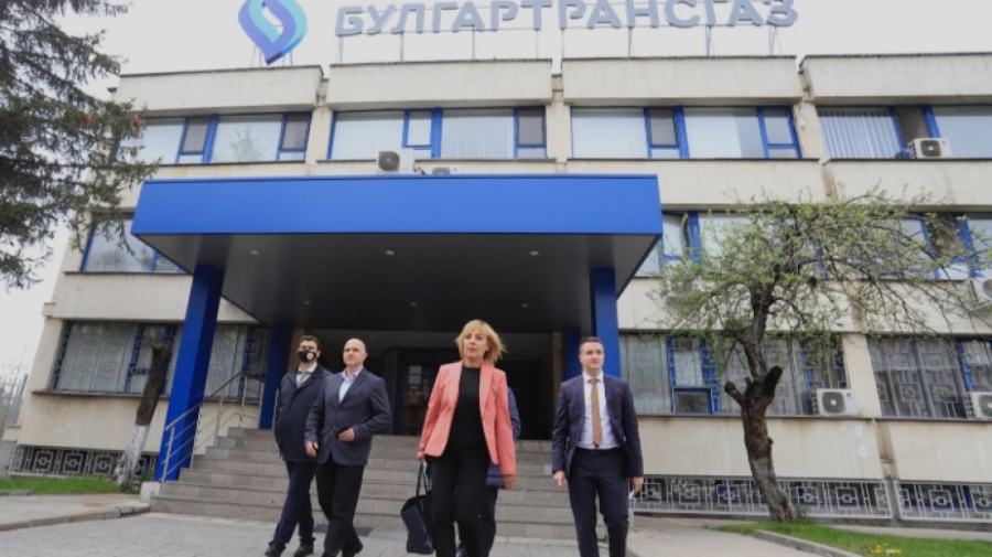 Мая Манолова и още четирима депутати посетиха управлението на Булгартрансгаз