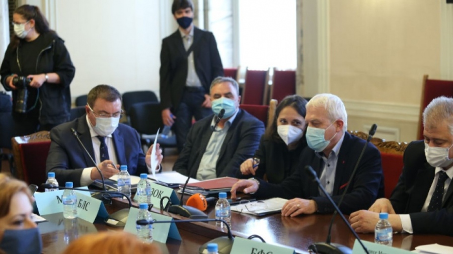 Здравната комисия на НС прие искането на БСП за руската ваксина Спутник V