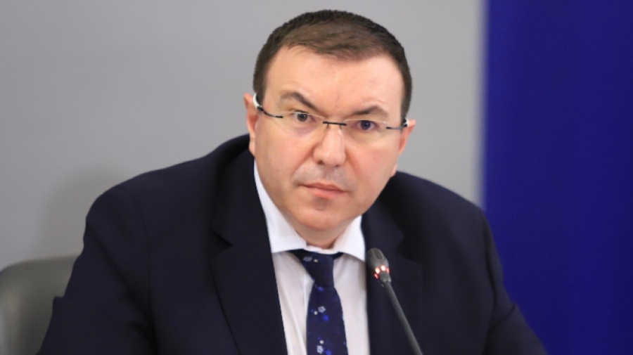 Ангелов: Решението на парламента за руската ваксина е незаконно