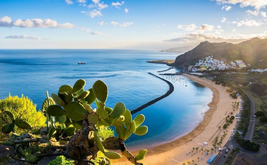 177 туристи пристигнаха за тестова ваканция на Канарските острови