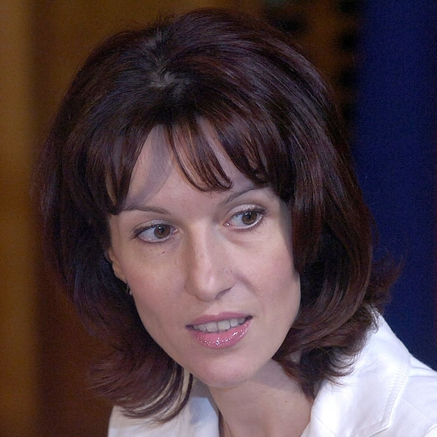  Новият председател на ЦИК Камелия Нейкова: Предстои ни усилена работа