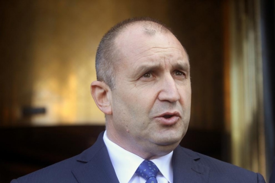 Радев: България е дълбоко загрижена от бързото развитие на напрежението в Близкия изток
