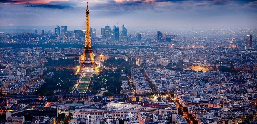 Спират движението на автомобили в центъра на Париж