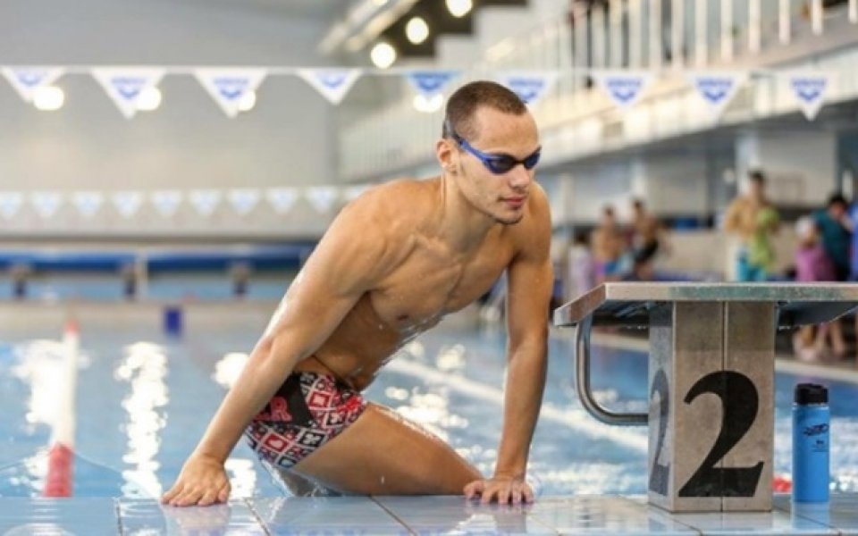 Българската надежда в плуването Антъни Иванов се класира за