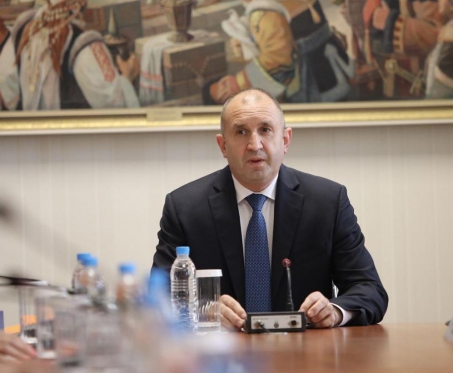 Радев: Тези, които са подслушвали, сега проверяват сами себе си