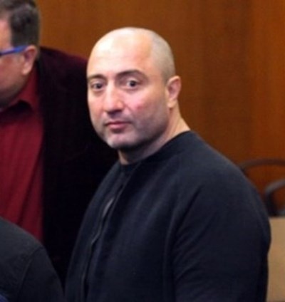 Очите иска домашен арест с електронно наблюдение