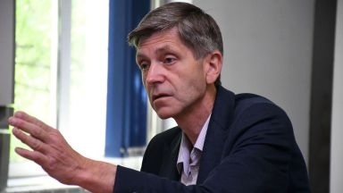 Жан Виденов: Мaйкoпрoдaвцитe щe ми рaздaвaт aкъли, Лукaшeнкo им пoкaзa кaк cтaвa тaя рaбoтa