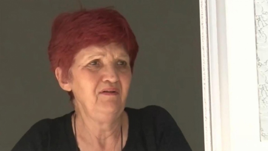 Вкараха здрава жена в болница, за да гледа майка си с коронавирус