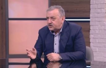 Проф. Кантарджиев: Да не си мислим, че COVID-19 си отиде