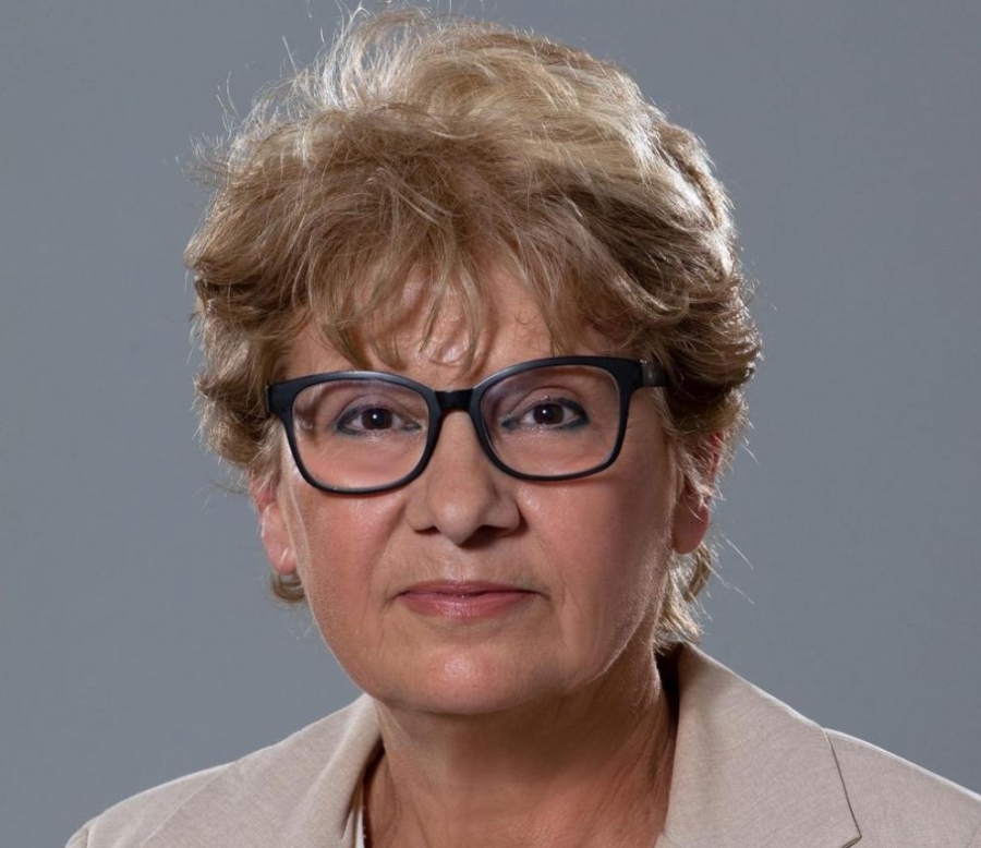 25 фирми, взели 200 млн. лв. аванс, не се явили на среща с министър Комитова