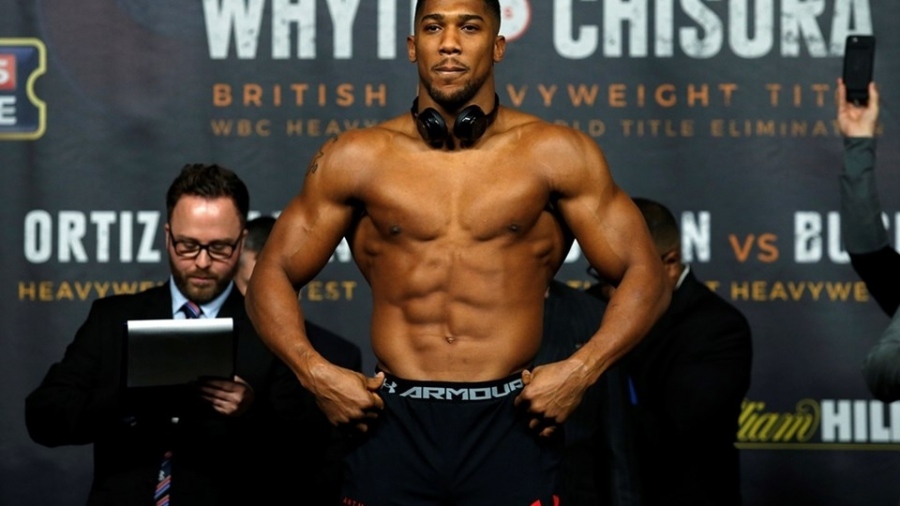 Съветват Джошуа да не се бие с Усик, за да не загуби