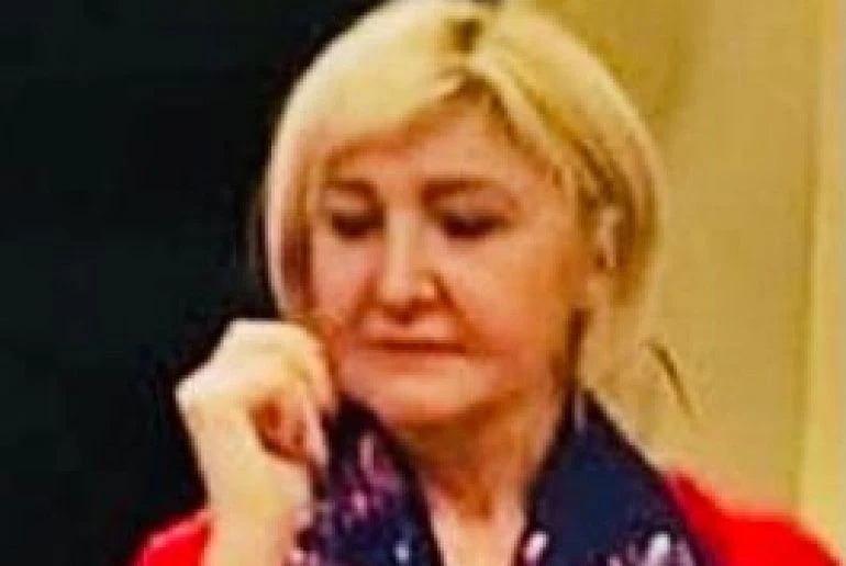 Мая Манолова махна пиарката си