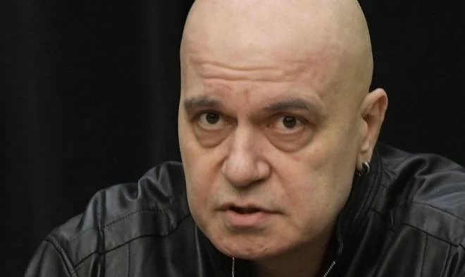 Слави Трифонов с първа обществена изява