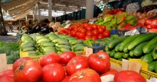 Изяли сме над 4000 тона вносни домати и краставици