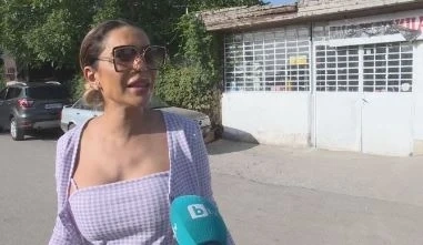 Певицата Бони: Здравните власти трябва да информират ромите за ваксините, а не известни лица