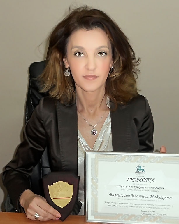 Валентина Маджарова оглавява Специализираната прокуратура, съобщава БНТ.
Решението е взето единодушно