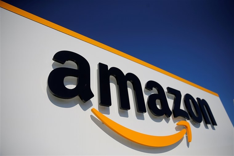 Гигантът в електронната търговия на дребно Amazon унищожава милиони непродадени
