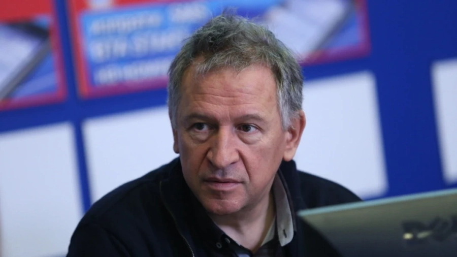 Масов протест на пациенти на Пирогов срещу  министър Стойчо Кацаров