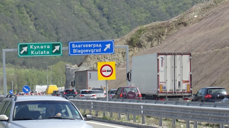 Интензивен трафик към граничните пунктове