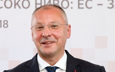 Лидерът на ПЕС предложи помощ на правителството