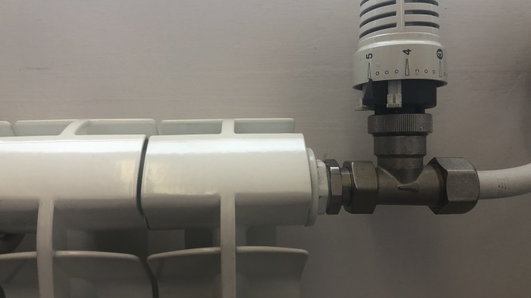 Омбудсманът иска промяна в наредбата за регулиране цените на топлинната енергия