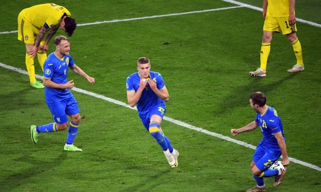 Украйна победи с 2:1 Швеция в последен 1/8-финал на UEFA