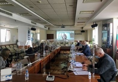 Токът от днес поскъпва с 4,40%, парното средно с 16,23 на сто