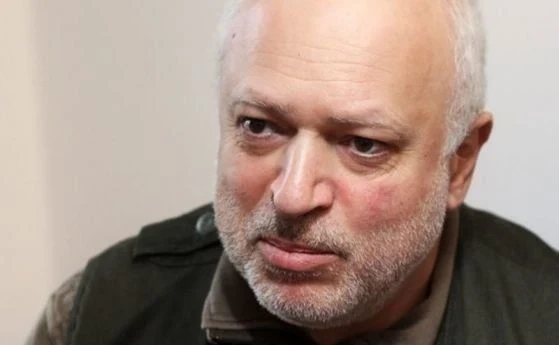 Минеков: Държим да направим публични всички действия по ремонта на Ларгото
