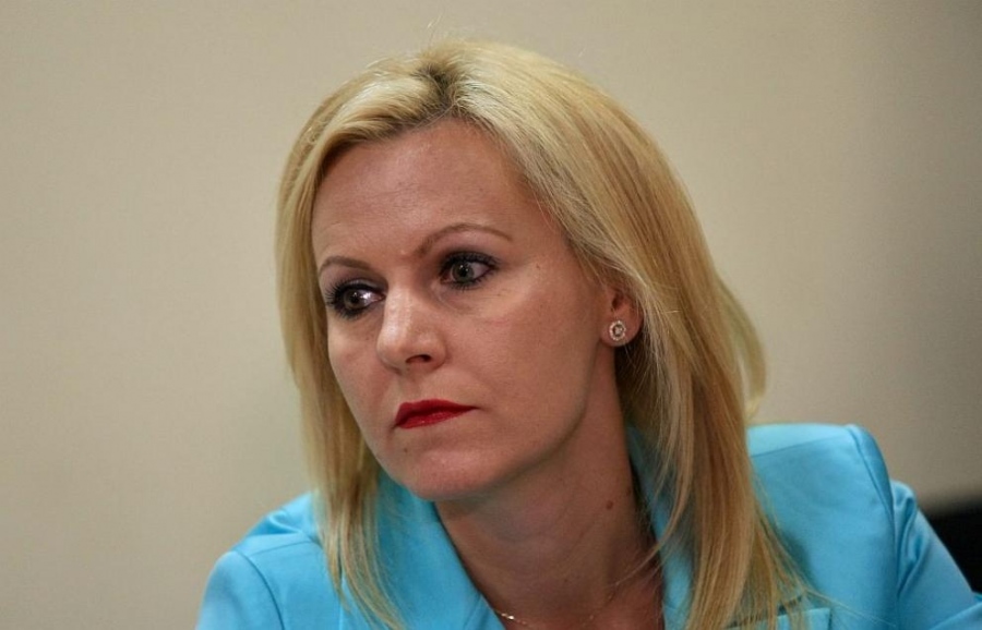 Милева: Прокуратурата да не се въвлича в битките между партиите  