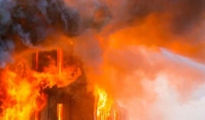Един загинал, 7 в болница след пожар в дом за възрастни край Варна