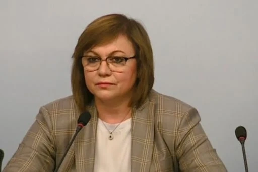 Нинова: Въпросът за оставката ми не стои на дневен ред