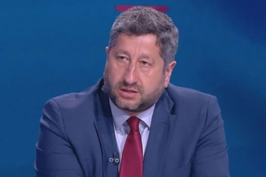 Христо Иванов: Демократична България е претендент за третото място